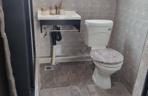 Lusaka Apartment | Charming 2-bedroom apartment with AC and WiFi in welcoming Lusaka 6