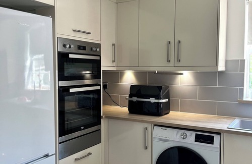 Churchtown Apartment | Charming 2-bedroom apartment near Southport with free parking
