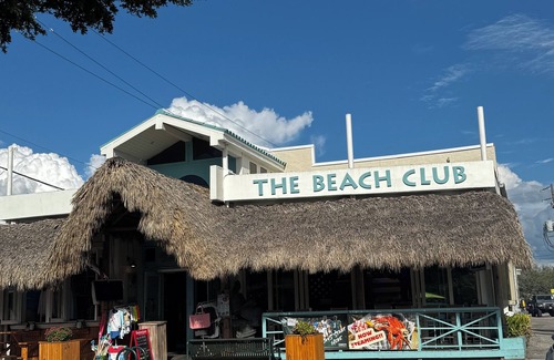 Siesta Key House | Charming 2-bedroom beach front condominium in Siesta Key