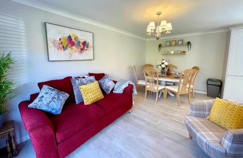 Trimley House | Charming 2 Bedroom Bungalow with open plan living