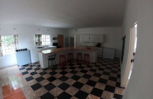 Maun House | Charming 2-bedroom bungalow in lovely Maun with WiFi