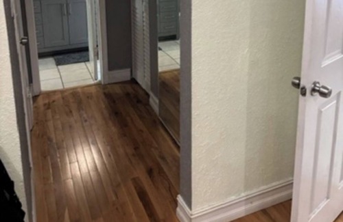 Sunrise Condo | Charming 2-bedroom condo in Plantation with AC