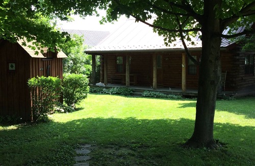 Penn Yan Cabin | Charming 2-bedroom cabin on Keuka Lake close to Penn Yan & the Keuka Wine Trail