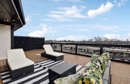 Nashville Condo | Charming 2-bedroom condo in enchanting Nashville minutes from Broadway