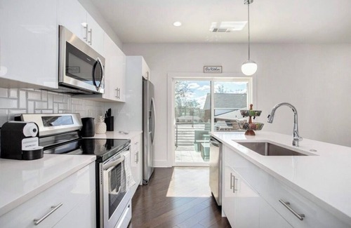 Atlanta Condo | Charming 2-bedroom condo with AC and WiFi in Atlanta!