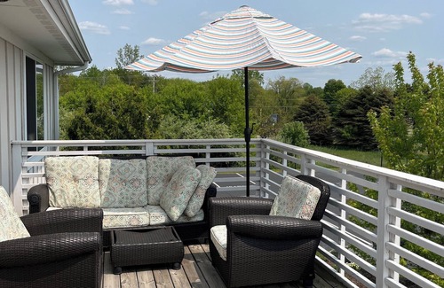 Douglas Condo | Charming 2-bedroom condo in nice Douglas with Pool
