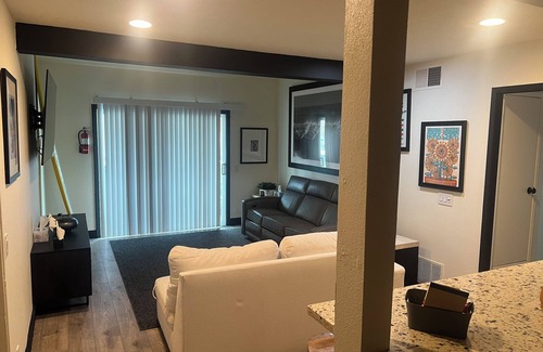 Ventura Condo | Charming 2-bedroom condo in marvelous Ventura California.