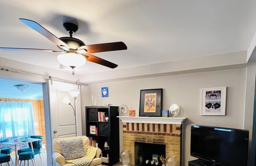Brooklyn Cottage | Charming 2-bedroom cottage with access to Vineyard Lake in Brooklyn Mi