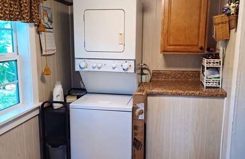 Micanopy Cottage | Charming 2-bedroom cottage in nice Orange Lake with AC, WiFi
