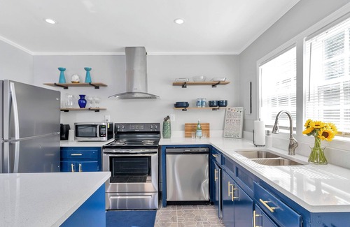 Church Street Cottage | Charming 2-bedroom cottage with WiFi, AC in enjoyable Atlanta