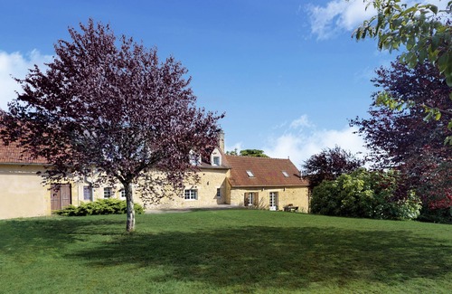 Daglan House | Charming 2 bedroom cottage with pool & views, near Sarlat-la Caneda