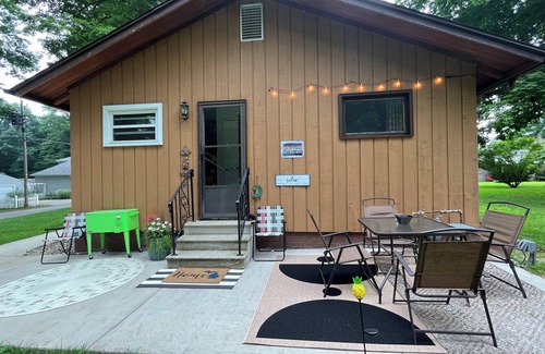 Paw Paw Lake Cottage | Charming 2-bedroom cottage in Coloma with AC, WiFi, & steps from Little Paw Paw