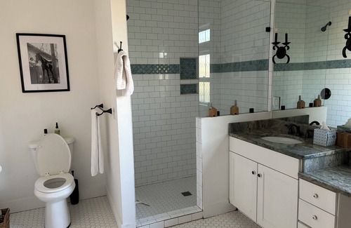 Aiken Cottage | Charming 2-bedroom cottage "The Hideout" in delightful Aiken, SC