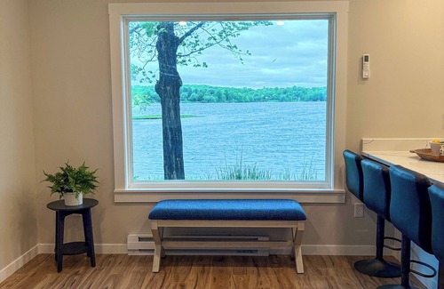 Luck Cottage | Charming 2-bedroom cottage on a lake.