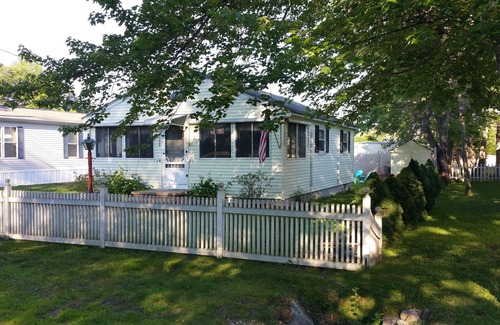 Ogunquit - Wells House | Charming 2 bedroom cottage In a wooded Wells neighborhood very near the beach
