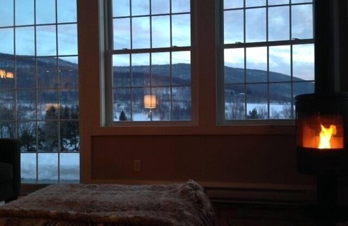 Stamford Cottage | Charming 2-bedroom Country Cottage in the Catskill Mountains