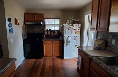 Wellborn Other | Charming 2-bedroom farmhouse in Snook, TX with WiFi and AC