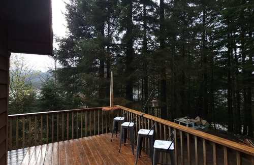 Juneau House | Charming 2-bedroom, fully furnished townhome in Juneau, sleeps up to 6