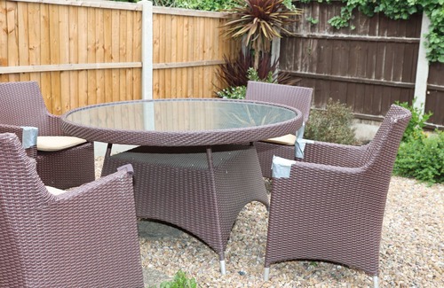 Clifton House | Charming 2-bedroom house with WiFi in lovely Nottingham