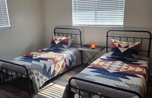 Navajo Dam House | Charming 2-bedroom house in Navajo Dam with AC