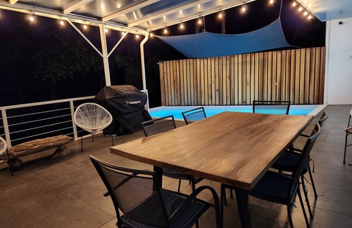 Canton Hojancha House | Charming 2-bedroom house in lovely Puerto Carrillo with WiFi, AC