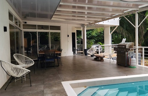 Canton Hojancha House | Charming 2-bedroom house in lovely Puerto Carrillo with WiFi, AC