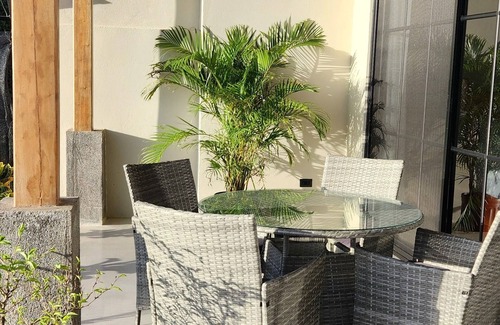 Paraiso House | Charming 2-bedroom house with AC, WiFi in peaceful Playa Negra