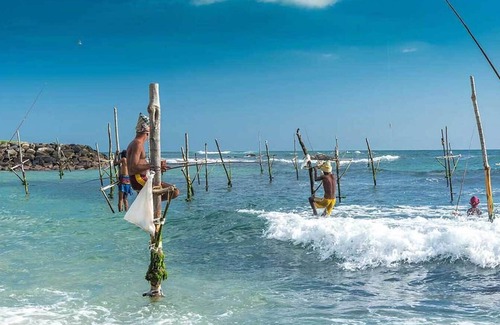 Kathaluwa House | Charming 2-bedroom house 700 m to beach with AC, WiFi in welcoming Ahangama