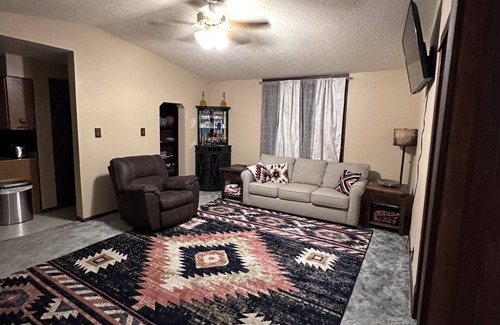 Crawford House | Charming 2-bedroom house with AC, Wi-Fi in serene Crawford, NE.