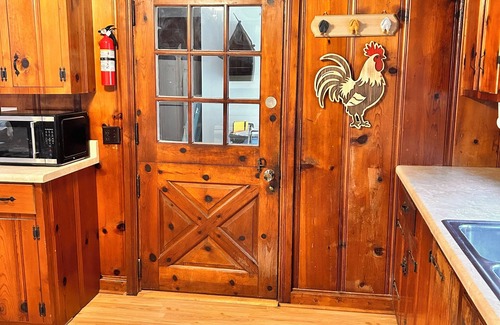 Millboro House | Charming 2-bedroom house near Millboro/Clifton Forge VA with WiFi