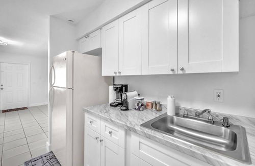 West Little Havana House | Charming 2-bedroom house in amazing Miami with AC