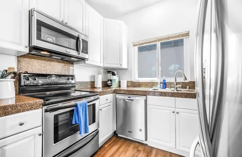 South Mission Beach Condo | Charming 2-bedroom in the heart of Mission Beach, Steps to the Beach