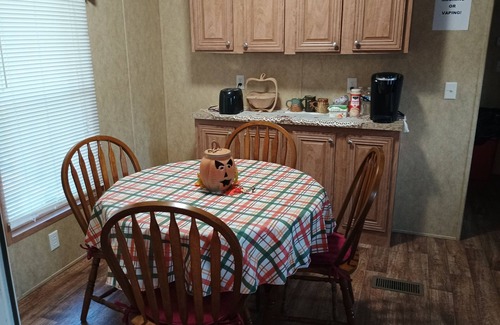Langley House | Charming 2-bedroom mobile home in tranquil Langley, AR, with AC