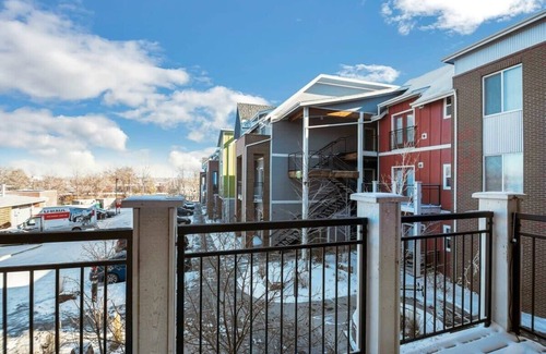 Greeley Apartment | Charming 2-Bedroom Retreat Near UNC and DT