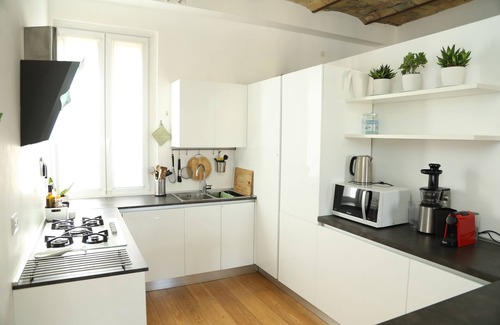 Salario Apartment | Charming 2-bedroom silent apartment with AC, WiFi in Roma