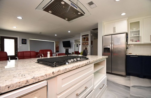 OST - South Union House | Charming 2 bedroom, Smart Home near Medical Center