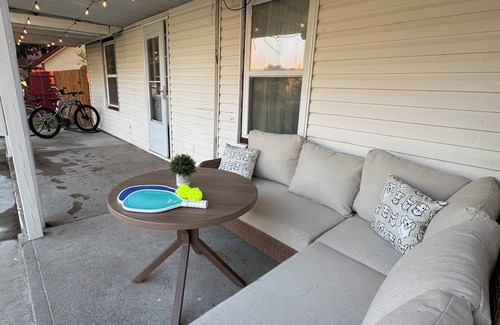 Montezuma House | Charming 2-Bedroom Stay in Montezuma – Breakfast Included