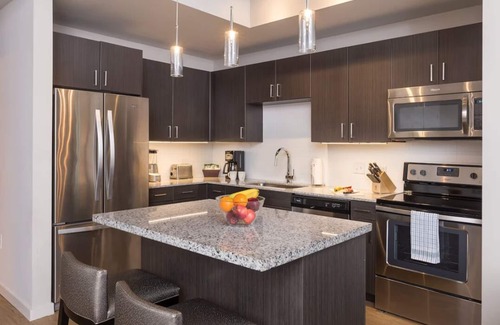 Civic District Hotel | Charming 2 Bedroom Suite with Fitness room and Rooftop pool in Austin!