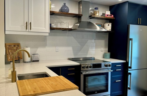 Mount Lebanon House | Charming 2-bedroom townhome in popular Pittsburgh suburb, 20 minutes to downtown