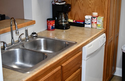 Sunshine House | Charming 2-bedroom townhome in Plaquemine near Dow, Shintech, and LSU