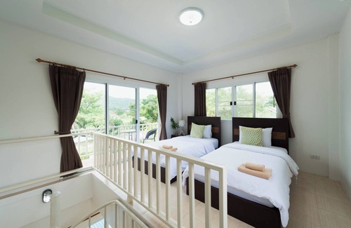 Sam Roi Yot Bed & Breakfast | Charming 2-bedroom bed & breakfast in Sam Roi Yot with AC