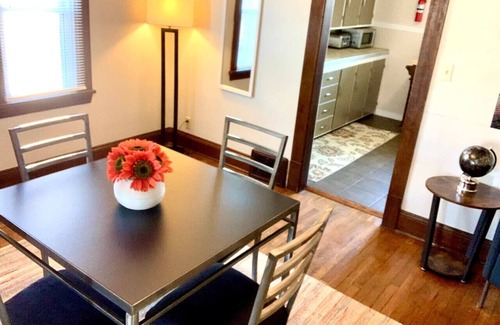 Lakewood House | Charming 2-Bedroom Thoreau Lower