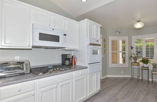 Westbrook Village House | Charming 2-bedroom townhome with fitness room and clubhouse in Peoria