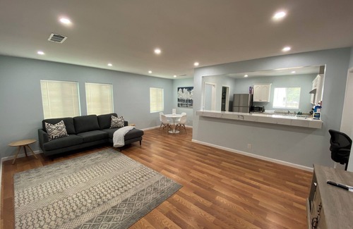 Bakersfield House | Charming 2-bedroom house with AC and WiFi in delightful Bakersfield.