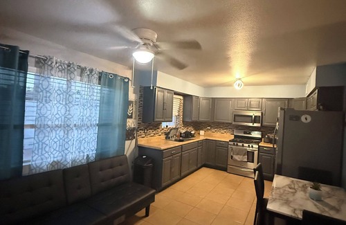 Casa Grande House | Charming 2-bedroom house in Casa Grande with AC