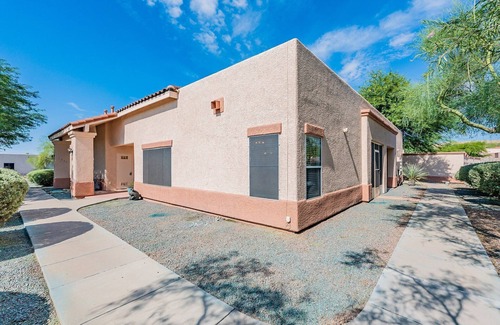 Villages of Green Valley House | Charming 2-bedroom townhome with WiFi and AC in pleasant Green Valley