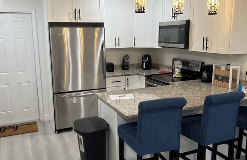 Lehigh Acres House | Charming 2-bedroom house in very centric Lehigh Acres with AC