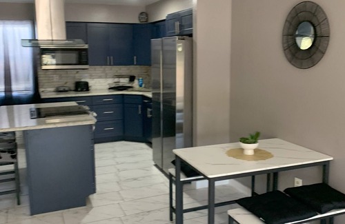 Read Boulevard East House | Charming 2-bedroom townhome with AC Units, WiFi in delightful New Orleans