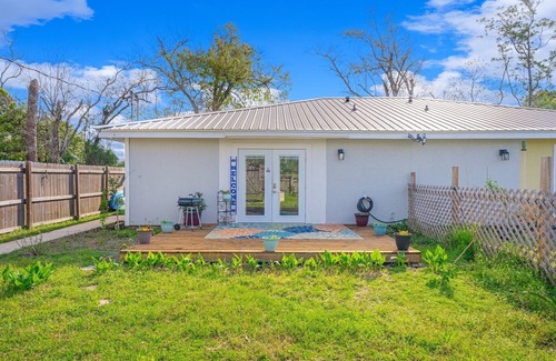 Panama City Condo | Charming 2-bedroom house 3 minutes from Bay Beaches in lovely Panama City