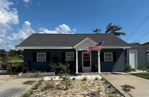 Pretty Bayou Cottage | Charming 2-bedroom cottage with access to Pretty Bayou & the Gulf of Mexico.